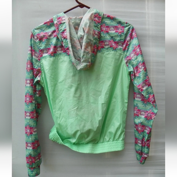 Empyre Girl's Size Medium M Green Windbreaker Zip Up Hooded Jacket Q6 - Picture 3 of 3
